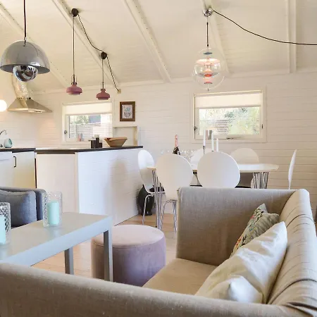 Three-bedroom Holiday In Grasted Σπίτι διακοπών *